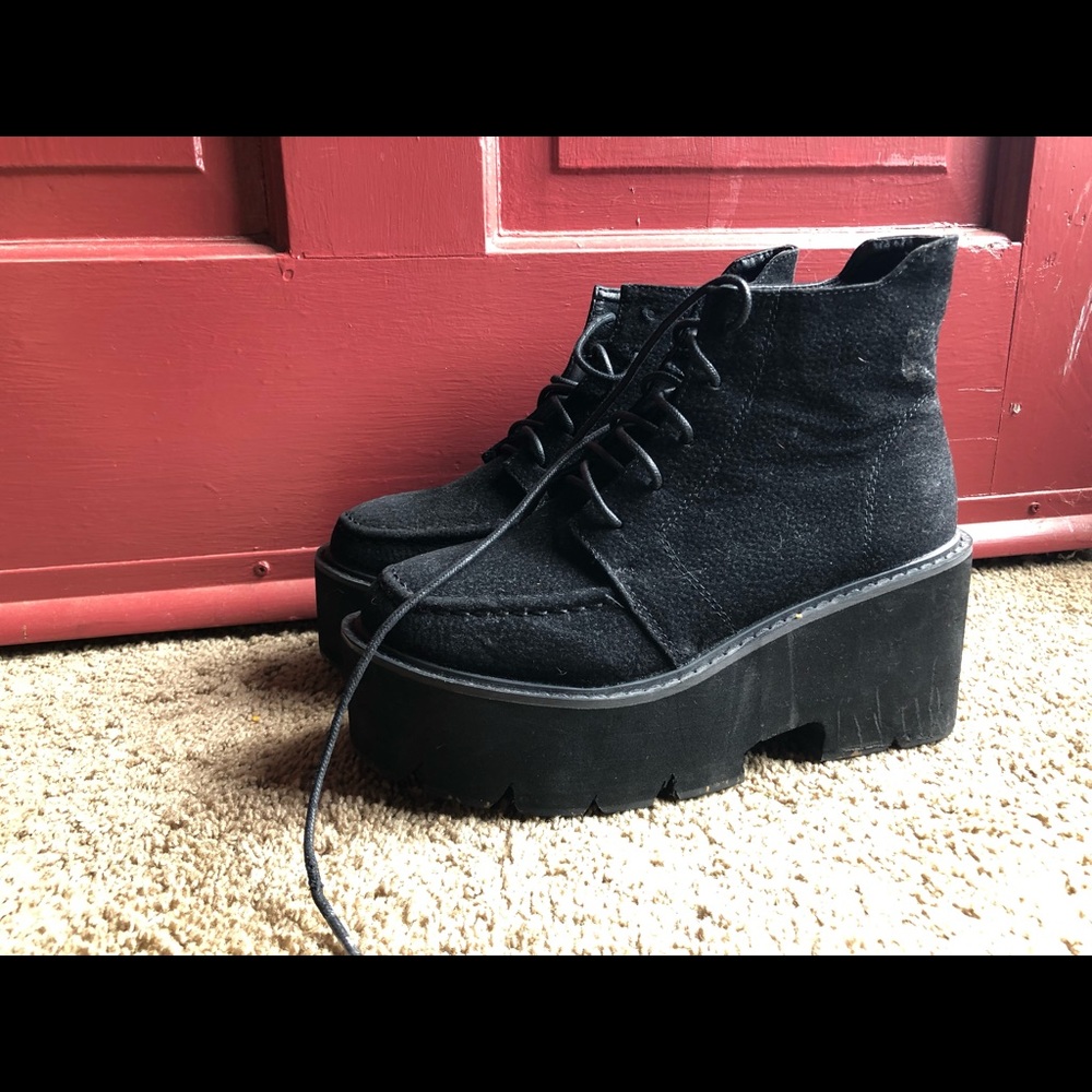 Beautiful Suede platforms